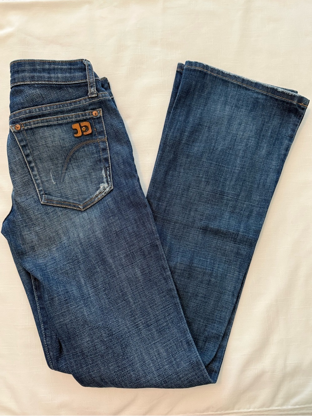 Joe's Jeans The Honey Bootcut Harvey Wash Low Rise Jeans in Size 26 x 35.5” USA